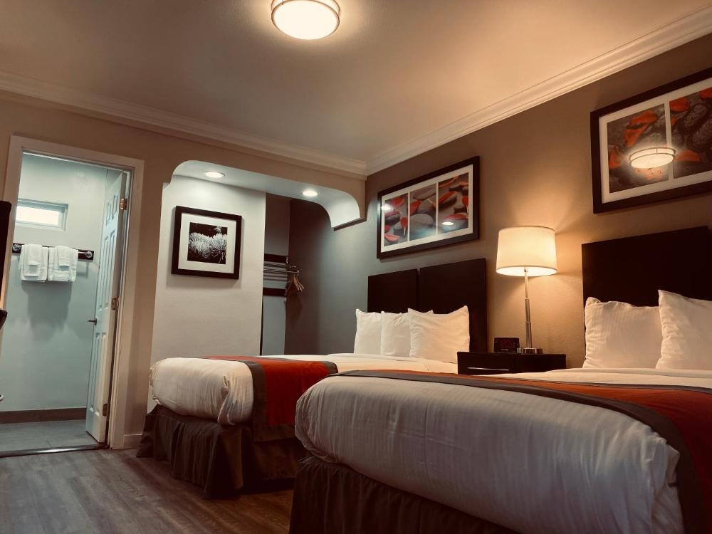 The Lexmar - Dodger Stadium Hollywood